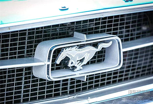 一匹脱缰野马的传奇故事