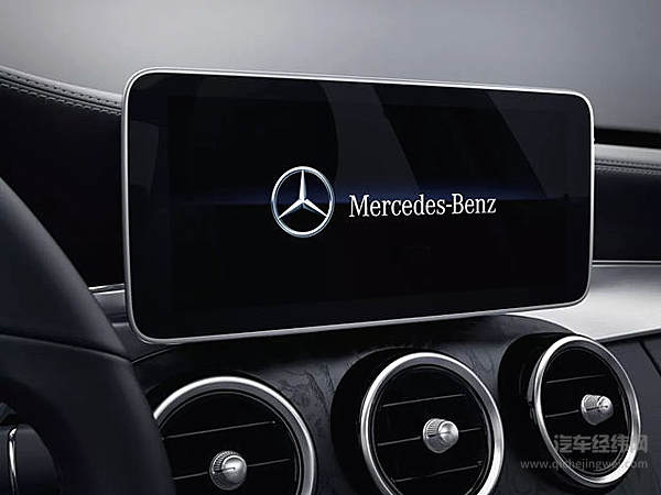 开挂的人生需要车市“锦鲤”奔驰C级的助攻！