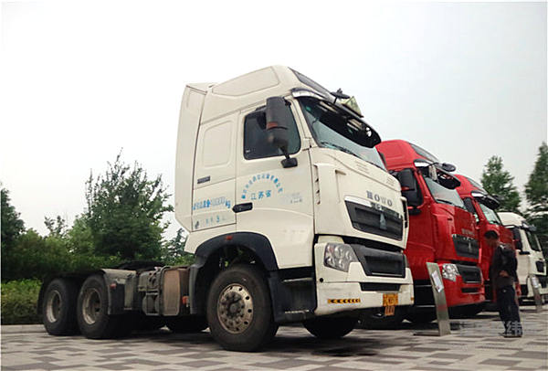 蔡洪建的百万公里路：开着T7H危化品车“撒野”的日子