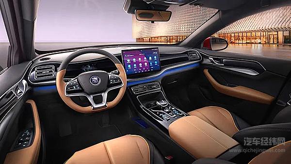 紧凑型轿车二选一 卡罗拉双擎和秦PLUS DM-i孰强孰弱？