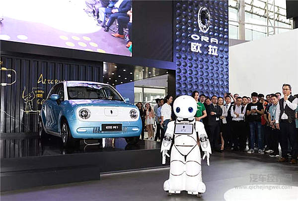 新能源汽车“王炸”组合，欧拉携iQ和R1登陆华南市场