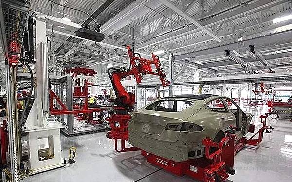 埃隆马斯克宣布卸任后 一波三折的特斯拉产能风波再受质疑