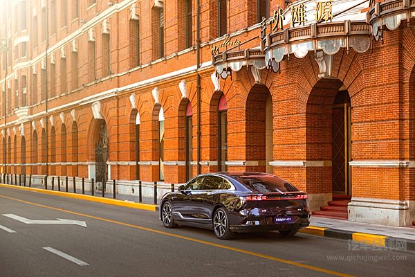 搭载SOA天元架构 岚图迈出软件定义汽车第一步