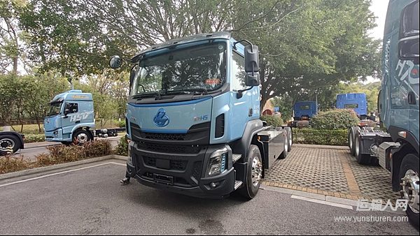 輕900KG每年多賺36000元 乘龍H5超輕版純電牽引穩(wěn)握創(chuàng)富密碼