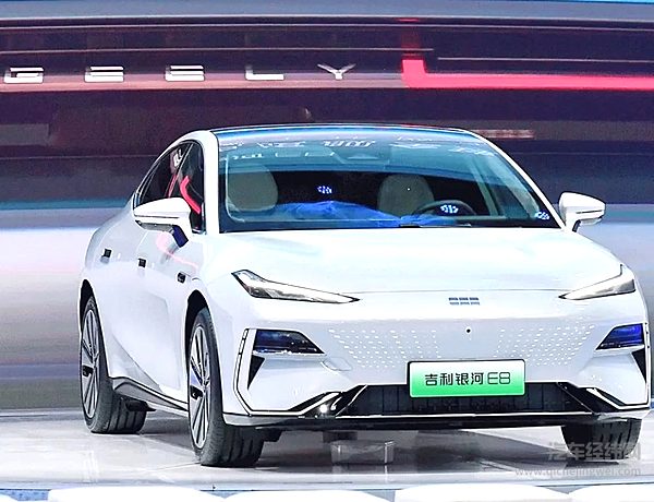 纯电中大型轿车对决 银河E8能用实力阻击汉EV？