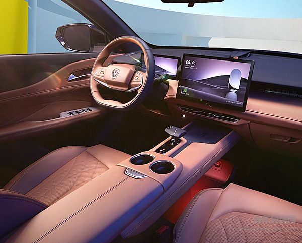 长安UNI-Z开启预售 能否挑战宋PLUS DM-i？