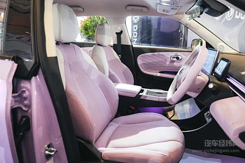 东风新能源车登陆香港 今年将开设三家展厅！