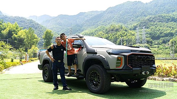 定制独一无二的上汽大通星际·牛魔王 六大亮点强悍开启事业生活新境界