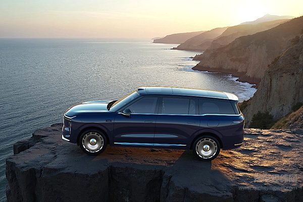 40万级大型SUV对决 智己LS9与岚图泰山谁更强？