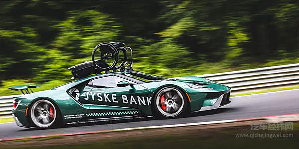 下雨天别开超跑是真有其事，还是这届驾驶员技术不行？