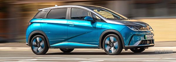 比亚迪海豚荣获  英国汽车网站Carbuyer 2024年  最佳车型及最佳小型电动车奖项