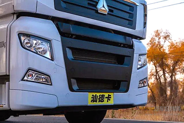 汕德卡C7H540霸气登场 女司机实力出赛苏州