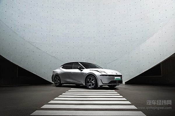 同级别混动车那么多 领克07 EM-P有没有资格成为年轻人的首选车？