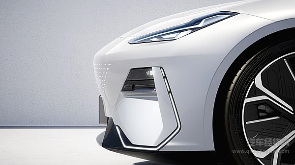 颜值较高性能不错 吉利银河E8该如何定价？