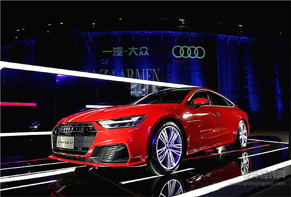 全新奥迪A7颜值很能打？ “老干部”变身“小鲜肉”！