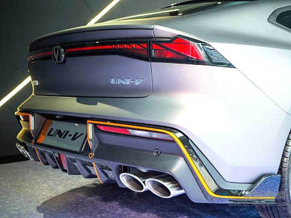 国产运动型轿车二选一 长安UNI-V和传祺影豹谁更有吸引力