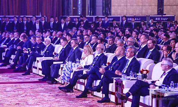 许家印带着他的恒大汽车来了！