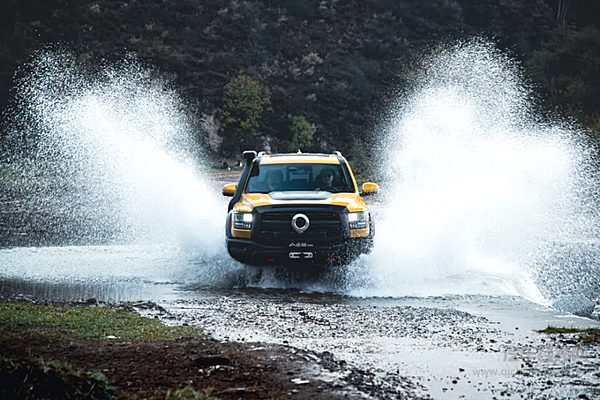 长城皮卡连续26年销量第一  长城炮品牌第60万辆整车荣耀下线