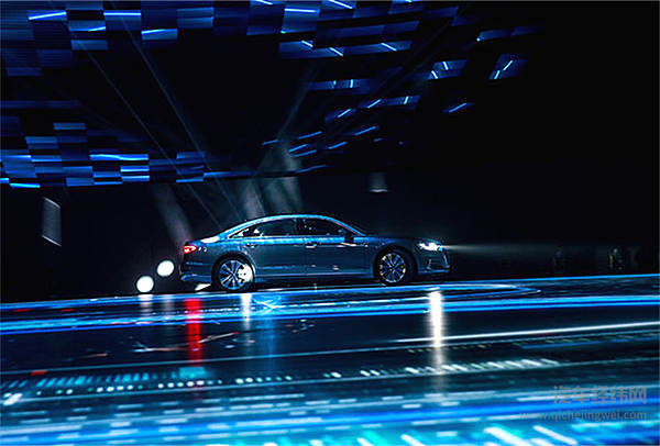 “壕”无人性的官方应援 奥迪A8L C位出道啦！