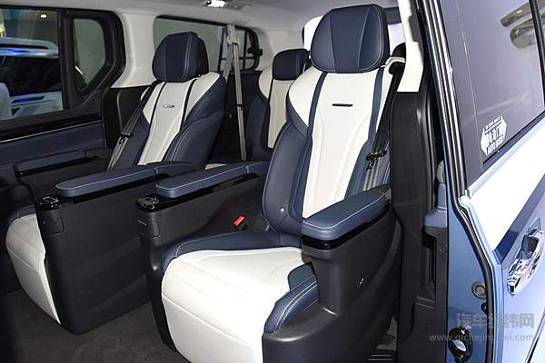 北京车展上“一枝独秀” 上汽大通踏入氢燃料电池乘用车领域  