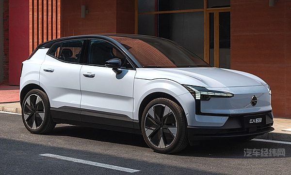 外资车企退出电动车赛道 中国车企怎么玩？