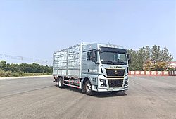 中國(guó)重汽汕德卡SITRAK G7 330馬力 4X2 6.7米 倉(cāng)柵式國(guó)六重卡載貨車 (中國(guó)重汽手自一體變速箱)(ZZ5186CCYN501HF1)
