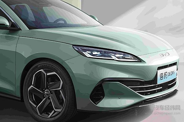 小鹏MONA M03对决海豹06 DM-i哪款车更划算？