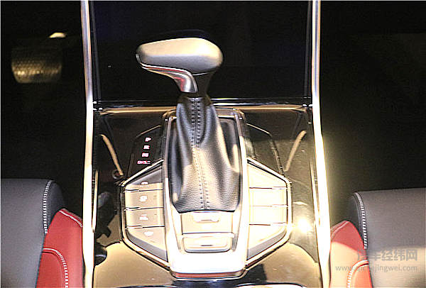 年轻人买车不将就 上汽大通D60 C2B定制化满足多样需求！