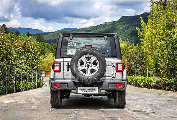 听说Jeep要捧一个“全球偶像” 又能霸气野性又能柔情居家