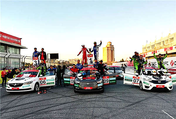 100小时的速度与激情大比拼 一汽奔腾用实力创纪录