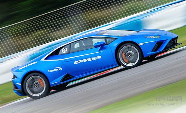 点燃赛道 诠释兰博基尼独具特色的意式生活方式！