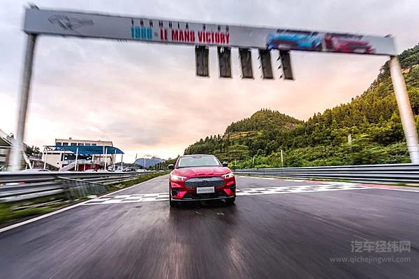 Mustang Mach-E新增GT版本 能挑战Model Y吗？