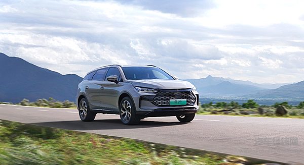 大唐生活家 为爱再进化 2025款唐DM-i上市售价17.98万～20.78万元