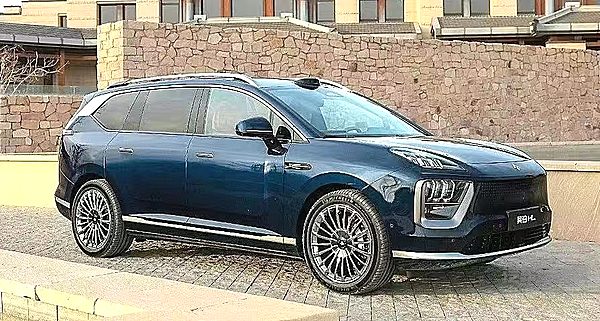 30万预算买SUV 昊铂HL与问界M7谁是性价比之选？