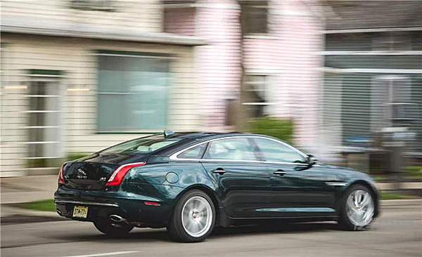 车漆中那些万紫千红的绿：不止暗夜绿，不是帽子绿