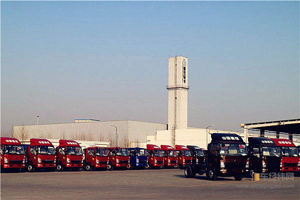 中国重汽轻卡创新“全价值链服务”为“后来者居上”埋下伏笔