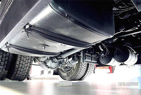 江铃威龙有备而来 “四大绝招”勇闯重卡江湖