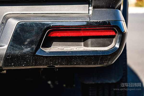 “老钱风”的越野硬派皮卡 上汽大通星际H给你答案