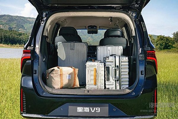 吴镇宇力荐 东风风行星海V9越享系列震撼上市 补贴后14.99万元起