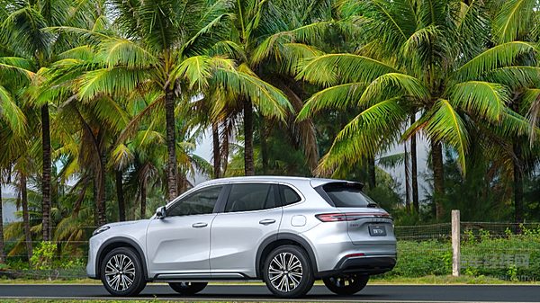 主流车企的智驾之争 “卷”到最后都一样？