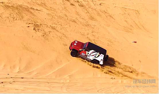 国潮越野之光 BJ40刀锋英雄版上市售价16.99-20.49万元