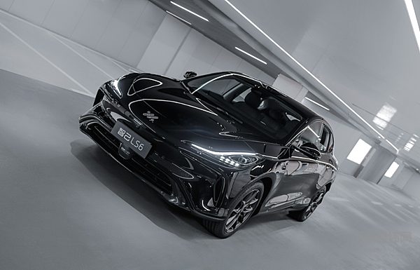 智己LS6和小鹏G6专注20万+市场 谁更划算？