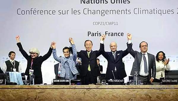 十家车企大佬、万字干货：明年车市怎么看、怎么办？