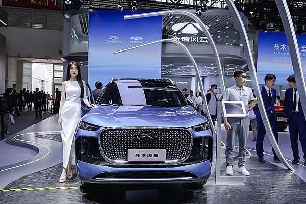 车圈刮起流行风 车企掌门人集体下场效果如何？