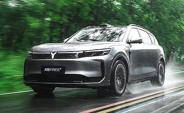 都有鸿蒙座舱和乾崑智驾 传祺向往S9与岚图FREE+谁更有性价比？