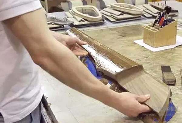 上千万的宾利是怎么打造的？