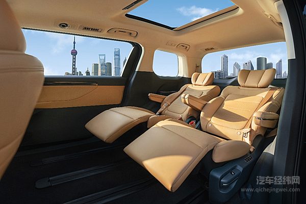 20万元级别插混MPV二选一 瑞风RF8与传祺E8谁更占优？