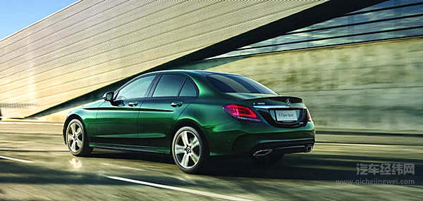 开挂的人生需要车市“锦鲤”奔驰C级的助攻！