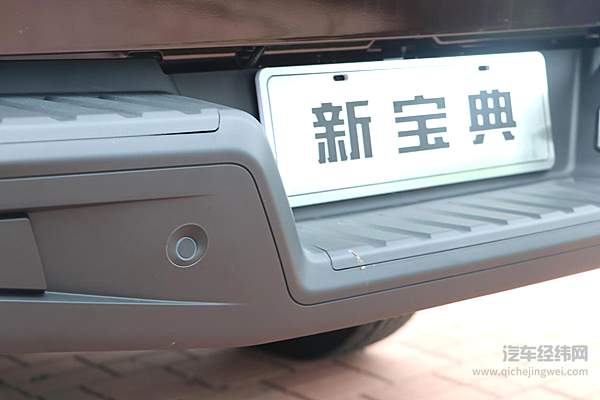 【原创】江铃新宝典发动机享终身质保 官宣百公里油耗仅为7.3L