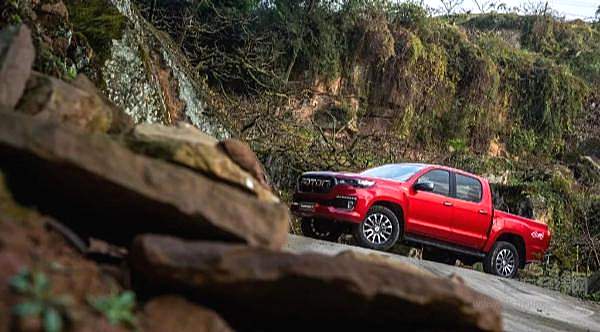 皮卡热度升温 众车企集体入局！